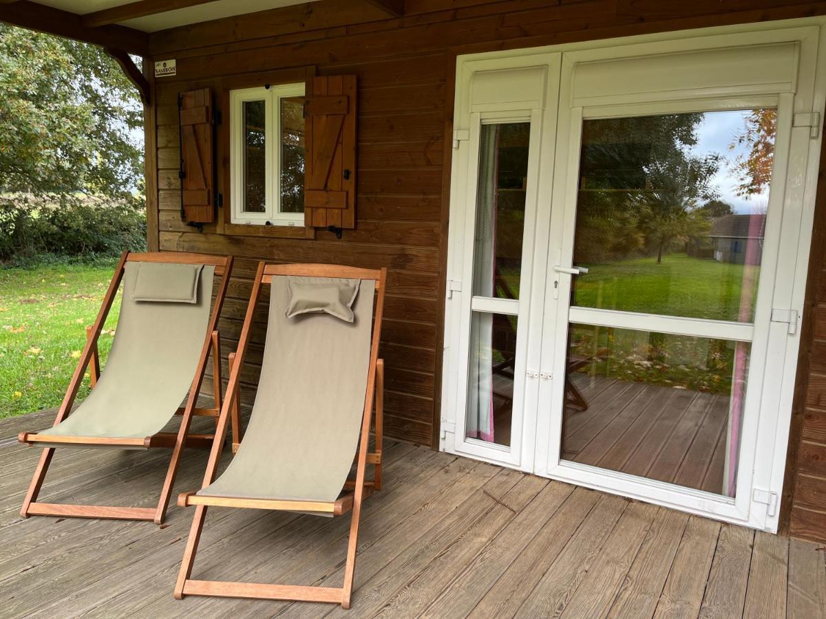 Les Maisonnettes Du Lac - Base De Loisirs Lavare Ngoại thất bức ảnh